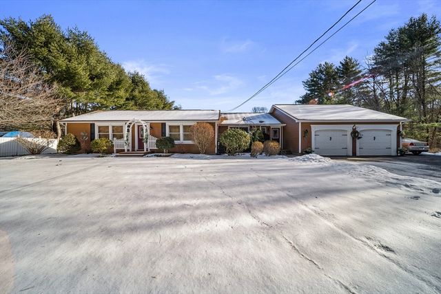 69 Farquhar Road, Sturbridge, MA 01566