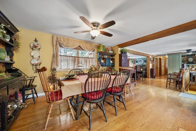 69 Farquhar Road, Sturbridge, MA 01566