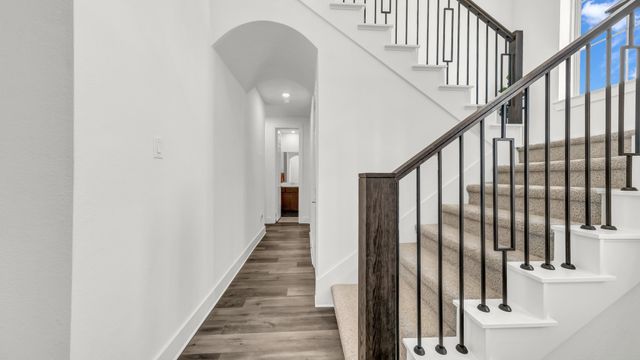 913 Gilbreath Avenue, Crowley, TX 76036