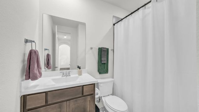 913 Gilbreath Avenue, Crowley, TX 76036