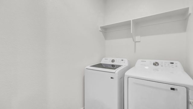 913 Gilbreath Avenue, Crowley, TX 76036