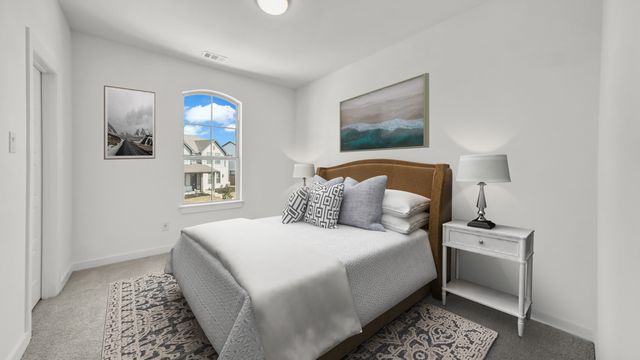 913 Gilbreath Avenue, Crowley, TX 76036