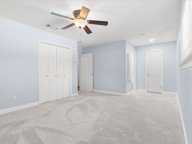 1800 Holm Oak Street, Arlington, TX 76012