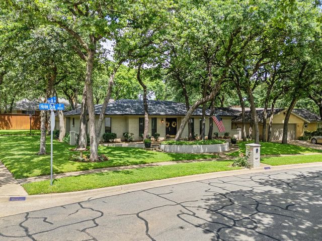 1800 Holm Oak Street, Arlington, TX 76012