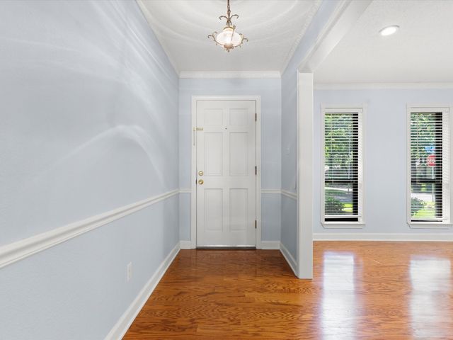 1800 Holm Oak Street, Arlington, TX 76012
