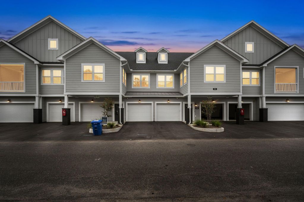 501 Raes Court 204, Charleston, SC 29414