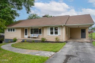 1140 Foxcroft Road, Bristol, VA 24201