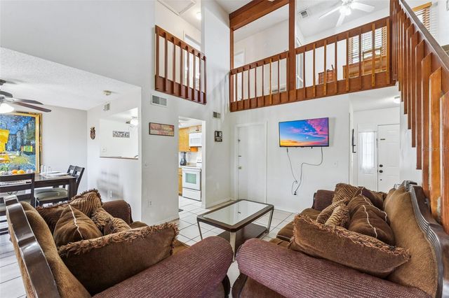 1017 MONROE AVENUE, St Cloud, FL 34769