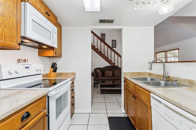 1017 MONROE AVENUE, St Cloud, FL 34769