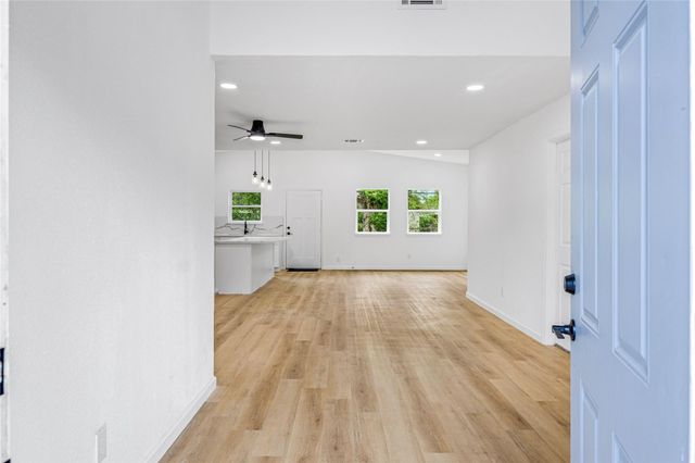 4114 Tavenor Lane, Houston, TX 77047