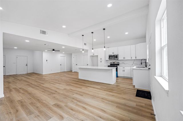 4114 Tavenor Lane, Houston, TX 77047