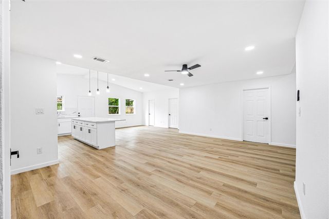 4114 Tavenor Lane, Houston, TX 77047