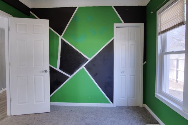 2743 Des Moines Street, Des Moines, IA 50317