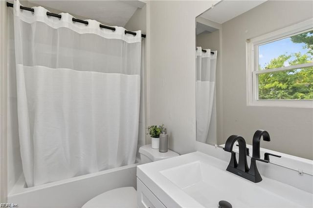 2916 Doris AVE, Chesapeake, VA 23324