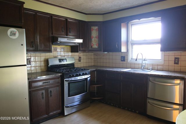 218 River Street, Red Bank, NJ 07701