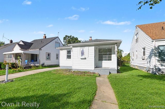 9107 Stout Street, Detroit, MI 48228