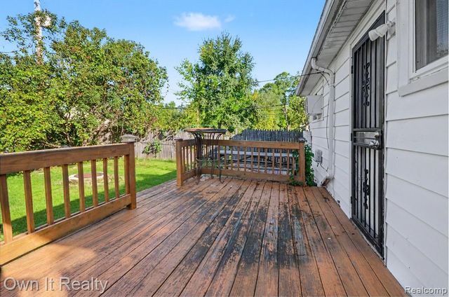 9107 Stout Street, Detroit, MI 48228