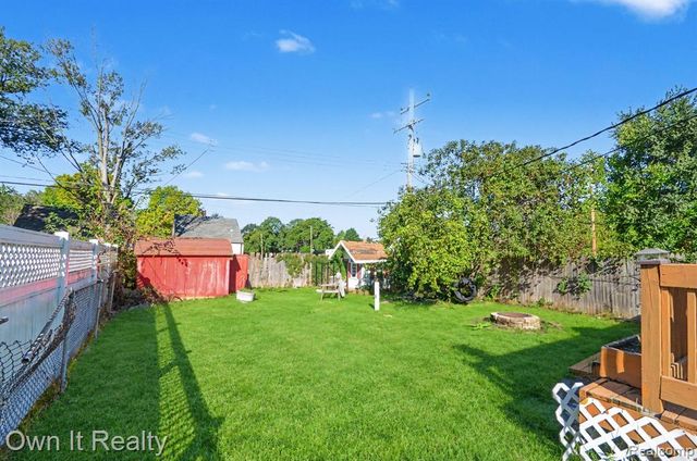 9107 Stout Street, Detroit, MI 48228