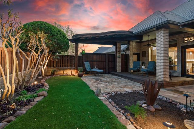 2448 Clearspring Drive N, Irving, TX 75063