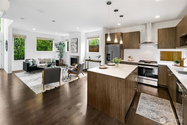 13721 Meridian Avenue N, Seattle, WA 98133