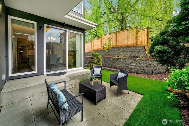 13721 Meridian Avenue N, Seattle, WA 98133