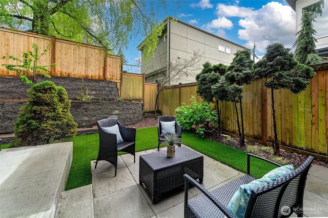 13721 Meridian Avenue N, Seattle, WA 98133