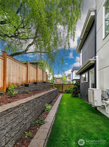 13721 Meridian Avenue N, Seattle, WA 98133