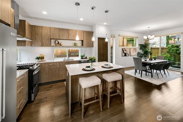 13721 Meridian Avenue N, Seattle, WA 98133