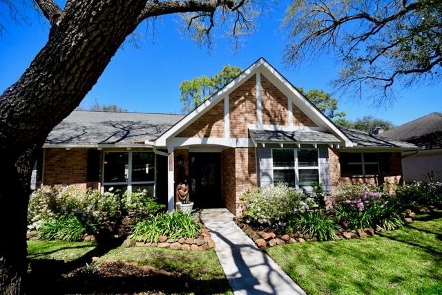 6230 Queensloch Drive, Houston, TX 77096