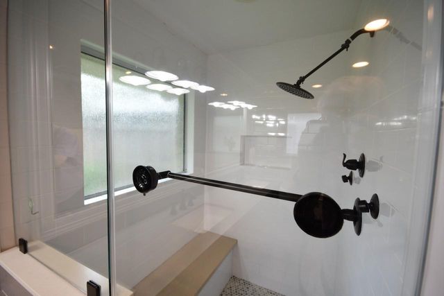 6230 Queensloch Drive, Houston, TX 77096