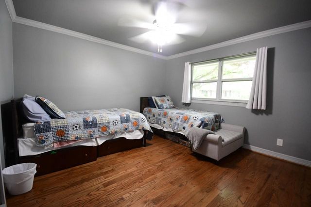 6230 Queensloch Drive, Houston, TX 77096