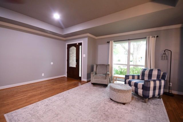 6230 Queensloch Drive, Houston, TX 77096