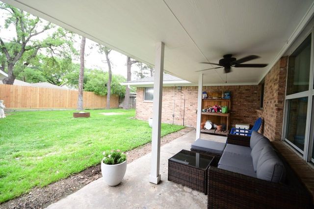 6230 Queensloch Drive, Houston, TX 77096
