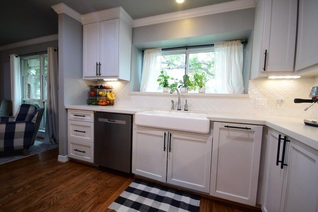 6230 Queensloch Drive, Houston, TX 77096