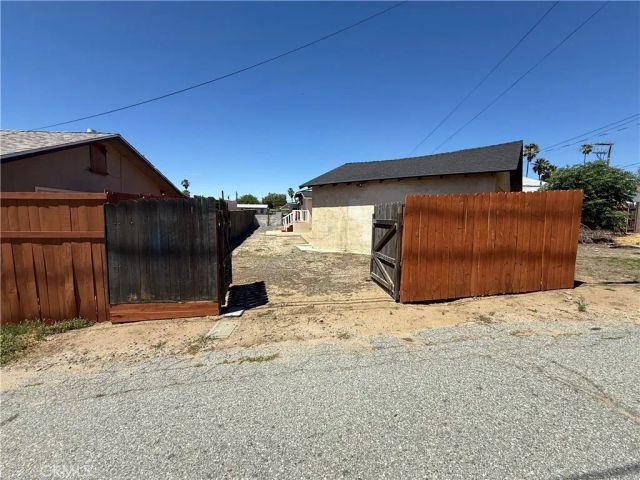 162 N 3rd, Banning, CA 92220