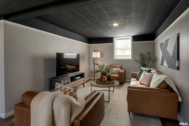 619 MEADOW LARK Drive, Quincy, IL 62305