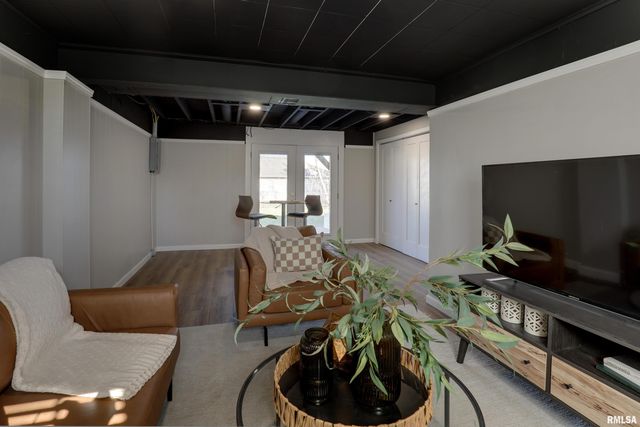 619 MEADOW LARK Drive, Quincy, IL 62305