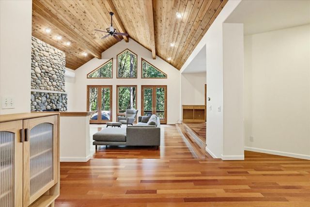 14517 N Bloomfield Rd, Nevada City, CA 95959