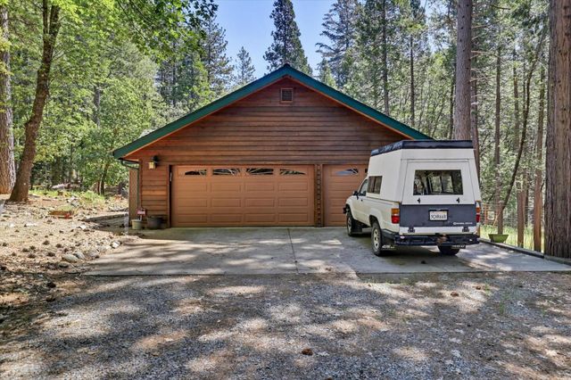 14517 N Bloomfield Rd, Nevada City, CA 95959