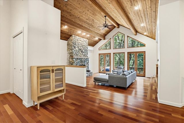 14517 N Bloomfield Rd, Nevada City, CA 95959