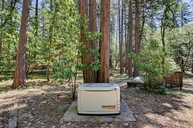 14517 N Bloomfield Rd, Nevada City, CA 95959