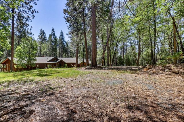 14517 N Bloomfield Rd, Nevada City, CA 95959