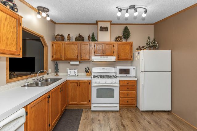 6009 Keeney Drive, Belvidere Twp, MI 48886