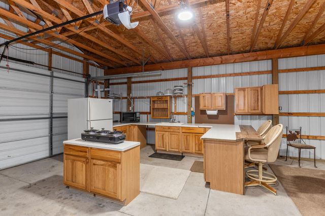 6009 Keeney Drive, Belvidere Twp, MI 48886
