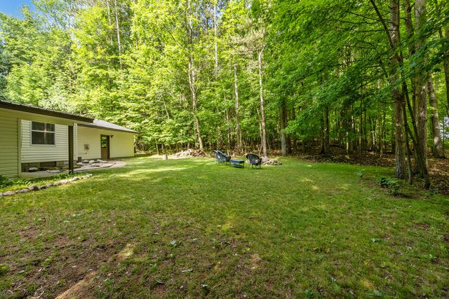6009 Keeney Drive, Belvidere Twp, MI 48886