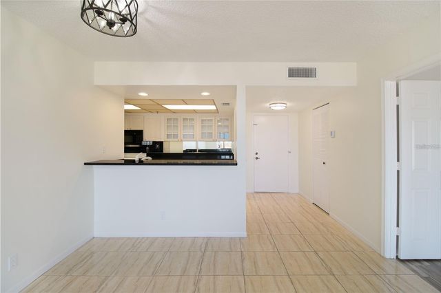 6372 PALMA DEL MAR BOULEVARD S 405, St Petersburg, FL 33715