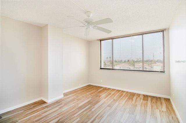 6372 PALMA DEL MAR BOULEVARD S 405, St Petersburg, FL 33715