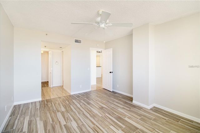 6372 PALMA DEL MAR BOULEVARD S 405, St Petersburg, FL 33715