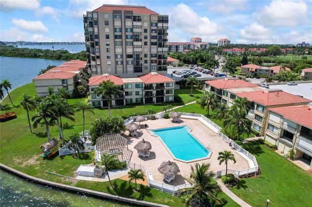 6372 PALMA DEL MAR BOULEVARD S 405, St Petersburg, FL 33715
