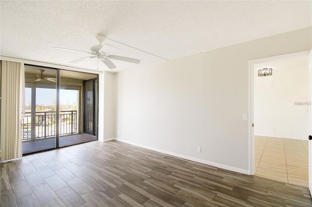 6372 PALMA DEL MAR BOULEVARD S 405, St Petersburg, FL 33715